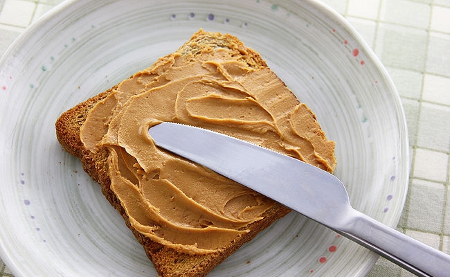 Peanut butter on bread toast Peanut butter on bread toast
