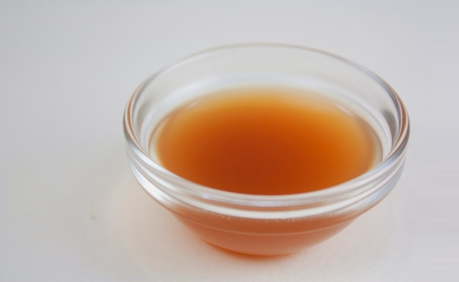 Water vinegar solution