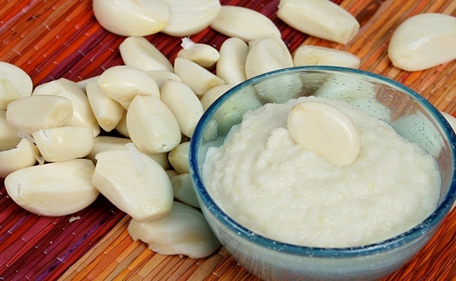 Garlic hair mask
