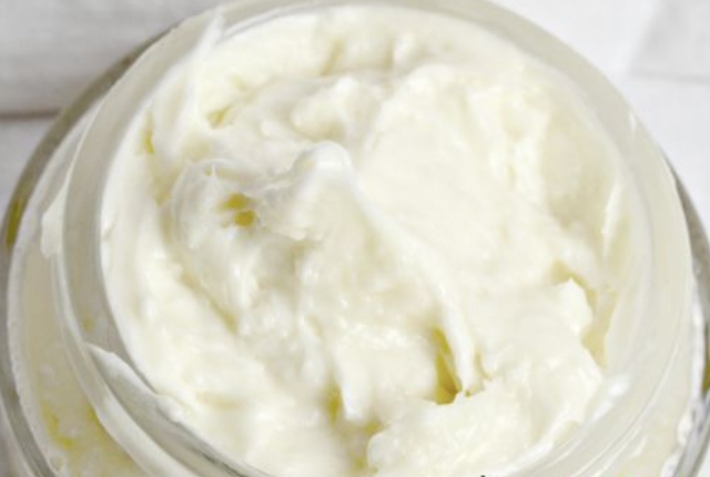Aloe Vera, Coconut Oil And Shea Butter Mask Aloe Vera, Coconut Oil And Shea Butter Mask
