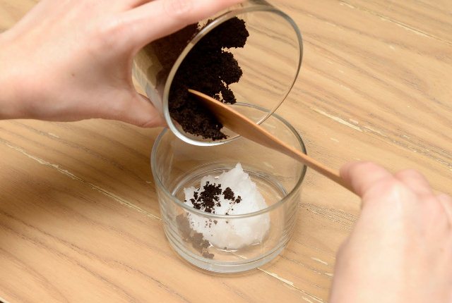 Coconut Oil And With Coffee Powder Coconut Oil And With Coffee Powder