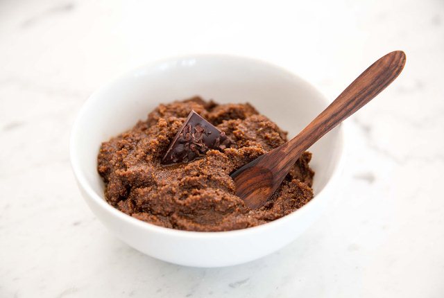 Coconut Oil And Sugar With Cocoa Scrub Coconut Oil And Sugar With Cocoa Scrub
